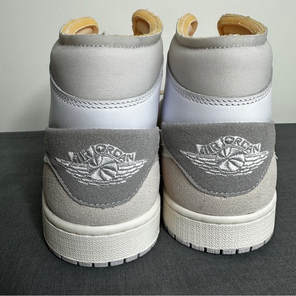 Nike - Air Jordan 1 Mid SE - Craft Inside Out - White Shoes DM9652-100 - NWOT - Picture 4 of 11
